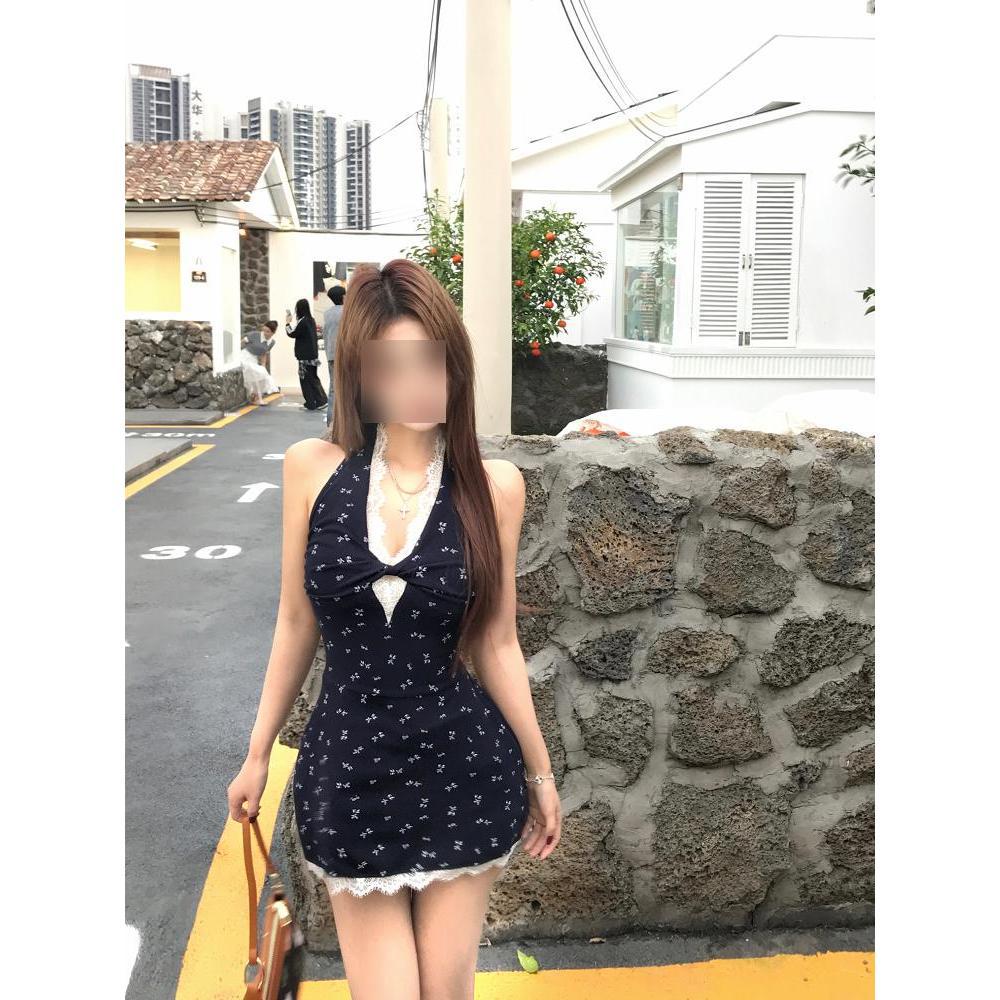 

Small casual summer medium and long dress sleeveless dress women s retro backless floral hanging neck, waist and thin XL- (recommended 110-60kg)