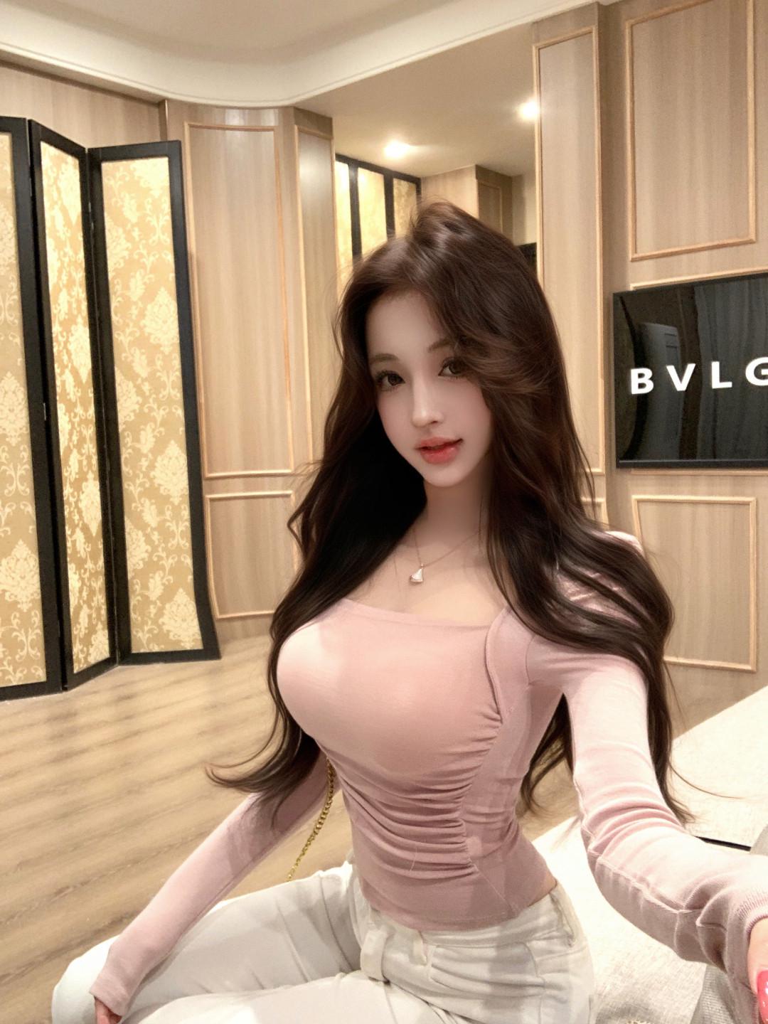 

Pure Desire Pink Square Neck Long Sleeve T-Shirt for Women, Winter, Built-in Bra, Ruffled, Slimming Base Layer Top Large розовый