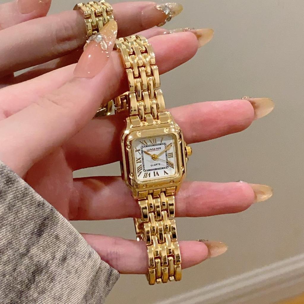 Elegant Women's Gold Square Quartz Watch - Chinese Style, Versatile, for Daily Commute