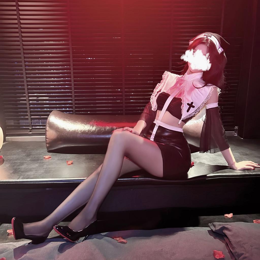 Nový zábavný halloweenský cosplay cosplay kostým jeptišky kožená bunda