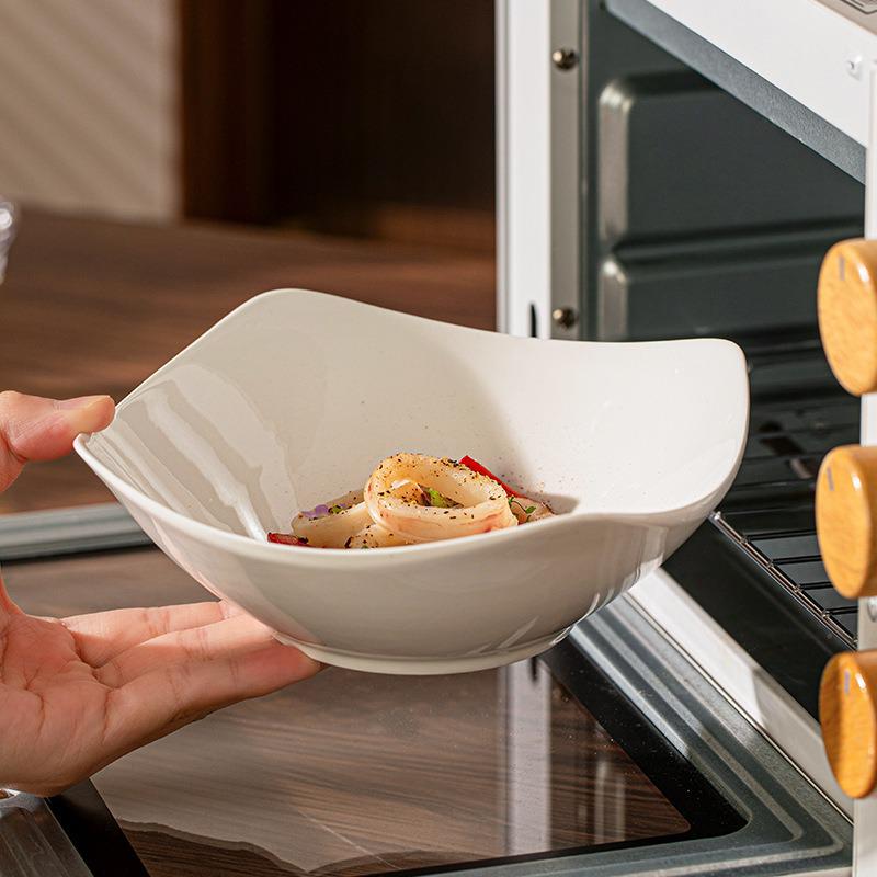 Nordic Ceramic Footed Bowl - Stylish and Versatile Dish for Salads, Soups, and Cold Dishes