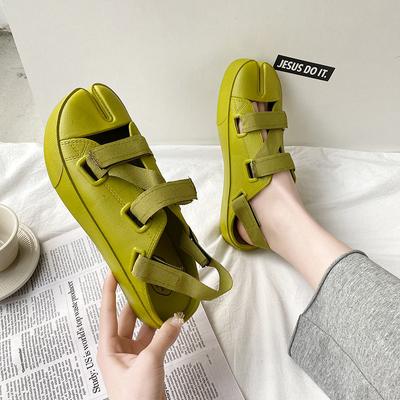 2025 New Ladies Sandals Thick Sole Leather Ladies Sandals Comfort Flat Sandals Open Toe Beach Shoes Large Size 37-44