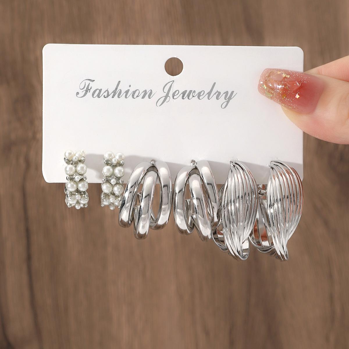 Hot-selling earrings set pair of creative retro pearl leopard geometric temperament C-shaped earrings