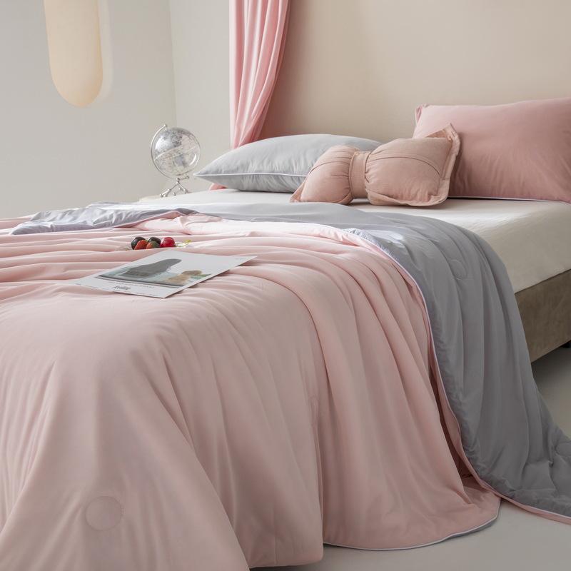 Class A Ice Silk Summer Quilt: Solid Color, Machine Washable, Thin Cooling Blanket for Air Conditioning