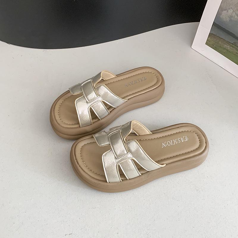 Lightweight outer wear 2025 women's fashion thick-bottomed cool slippers one-word drag new summer non-slip soft bottom with skirt