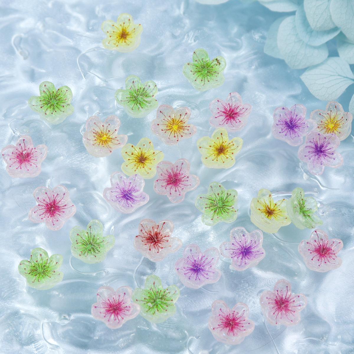 

30 шт., красочные цветы, подвески для дизайна ногтей, 8 мм, смола, цветы сливы, стразы, украшения для ногтей, аксессуары, принадлежности для маникюра «сделай сам», запасные части