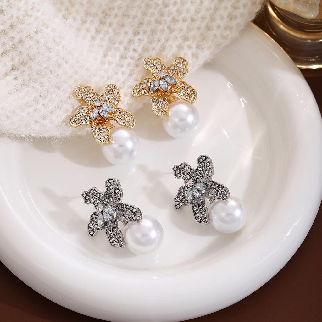 French Retro Diamond-Encrusted Flower Pearl Stud Earrings, Light Luxury And Elegant Temperament Cold Wind High-End Earrings Women