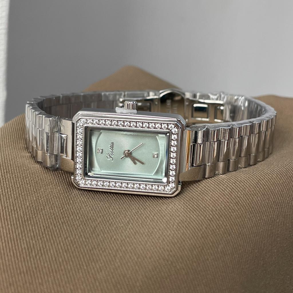 Light luxury silver rectangular watch for women art design women's new high-end fashion watch gift for a woman
