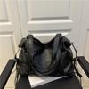 Summer New Personalized Women's Shoulder Messenger Bag Casual Simple Texture Fashionable Large Capacity Tote Bag