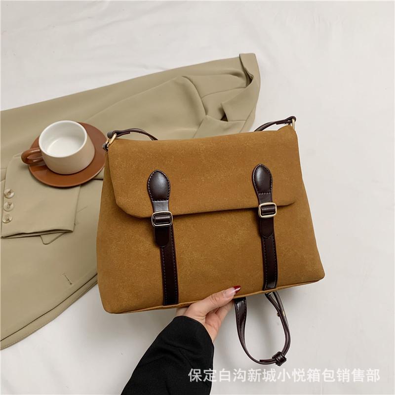 Retro Cross-border Style Pu Leather Mid-sized Bag For Daily Outfits With Unique Stitching Details
