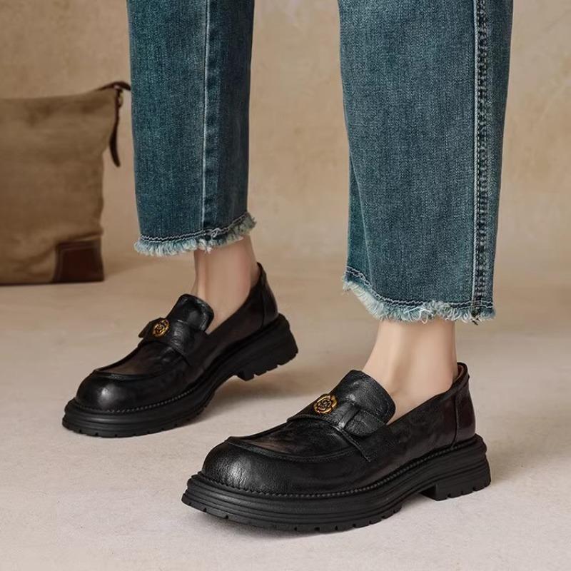 Anti-slip Retro Pleated Buckle Thick-heeled Sole Shoes for Women