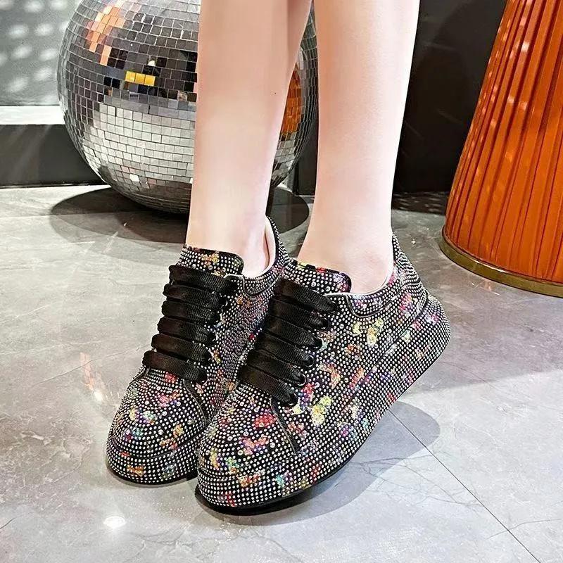 Fashion Luxury Crystal Rhinestone Women's Sneaker Fashion Butterfly Print Sports Shoes for Women Light Breathable Comfort Casual Flats
