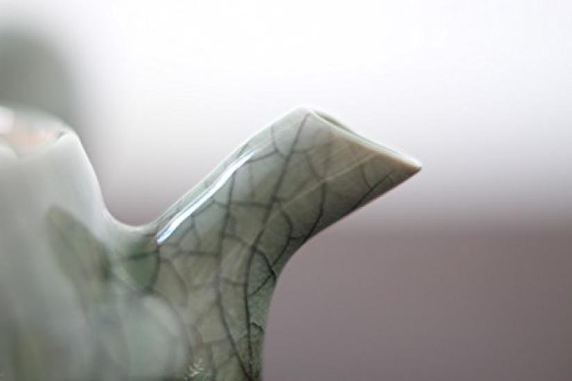 Ohori Soma Ware Matsunaga Kiln Double-Layered Teapot, Perfect as a Gift for a 60th Birthday. Stylish Teacup and Teapot with Double Walls for