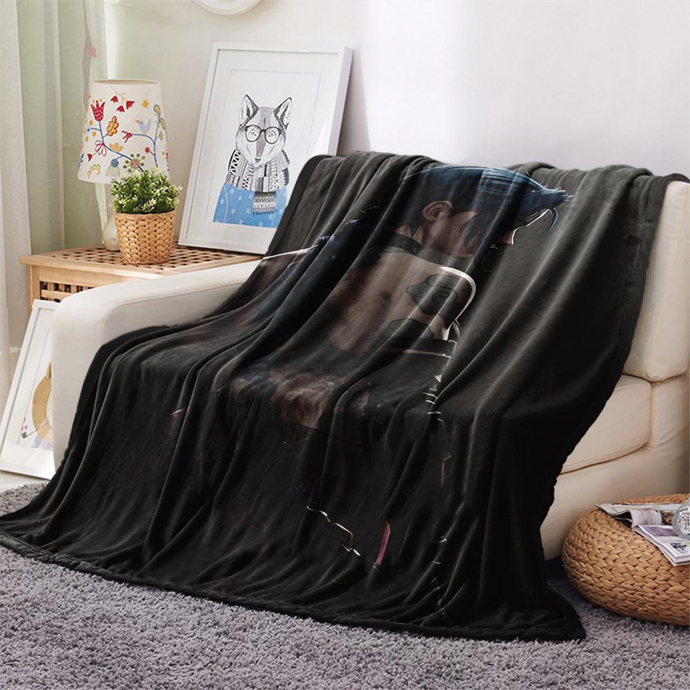 1Pc Cartoon Print Flannel Blanket, High Quality Comfortable for All Seasons, Home Decor, Warmth and Comfort, Perfect for Christmas Birthday Gift