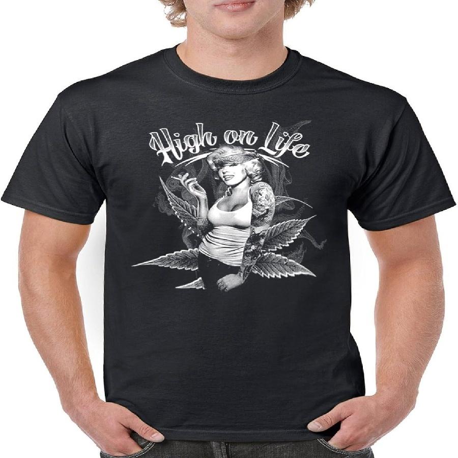 High on Life T-Shirt Marilyn Monroe Holding a Joint 420 Pop Culture Men s Tee S