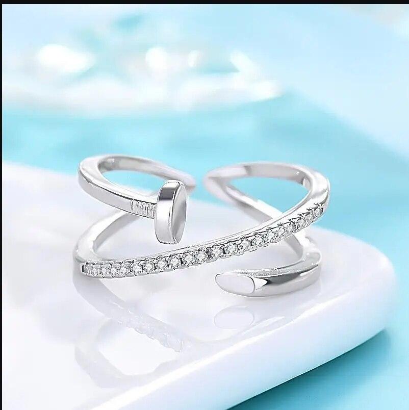 

Модные кольца из меди и циркония с регулируемым размером для женщин, модные металлические кольца золотого цвета с кристаллами, кольцо с открытием в виде булавки для вечеринок и на каждый день, цирконий