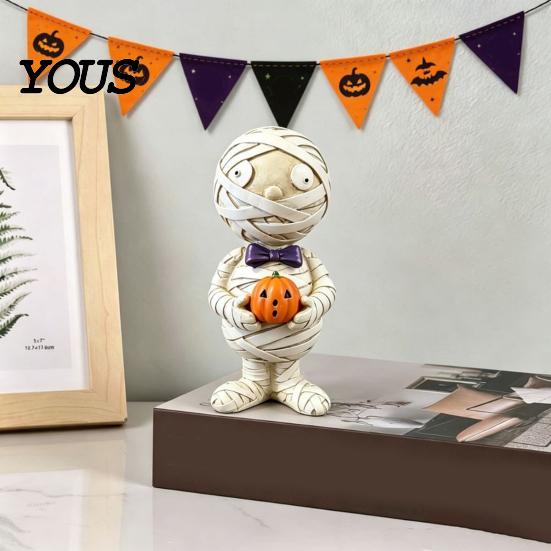 Texture Zombie Mummy Holding Pumpkin Halloween Decoration, Spooky Resin Decoration Desktop Figurine for Indoor Shelf, Tiered Tray Decor Bow Tie