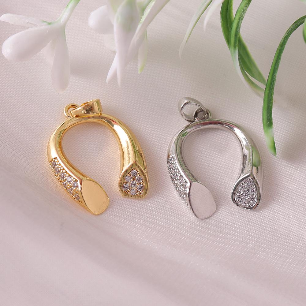 European-American Trendy U-Shaped Zirconia Pendant Horseshoe Necklace