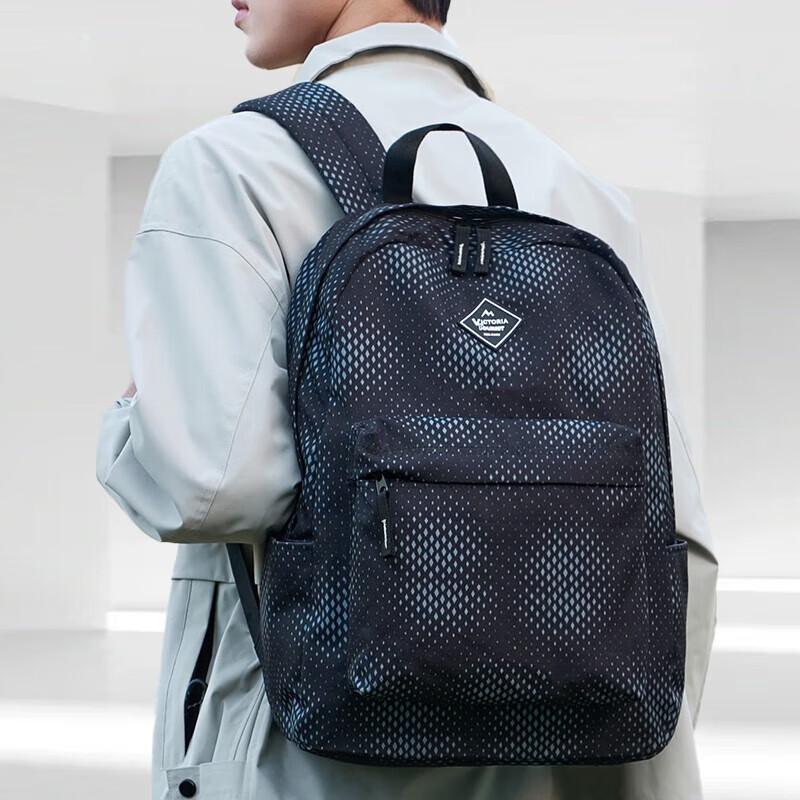 VICTORIATOURIST Вместительный повседневный рюкзак для ноутбука