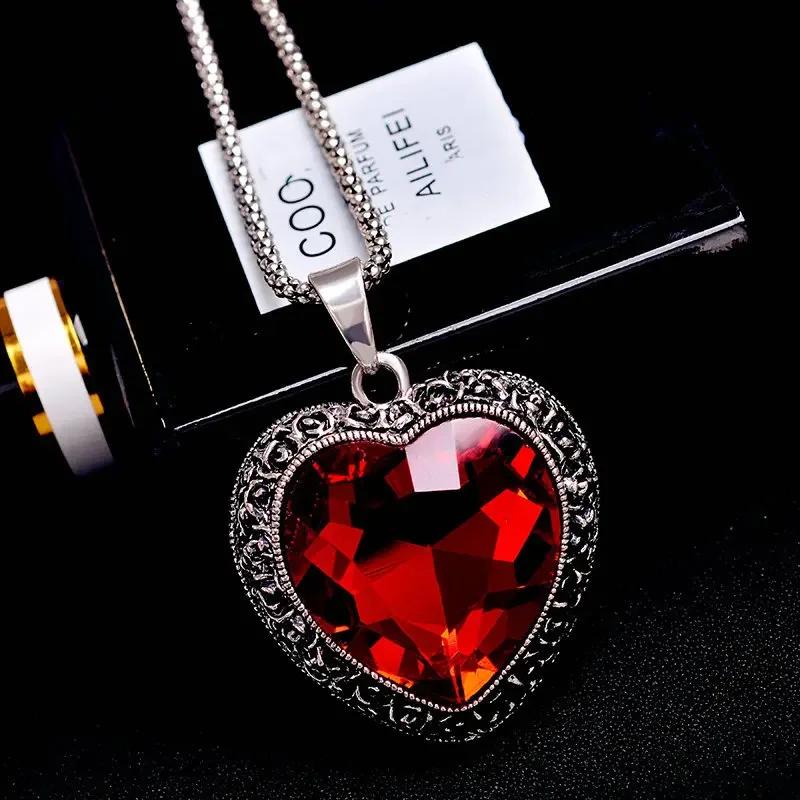 Classic Geometric Irregularity Pendant Long Necklace for Women New Sweater Accessories Cute Gifts Hip Hop Jewelry