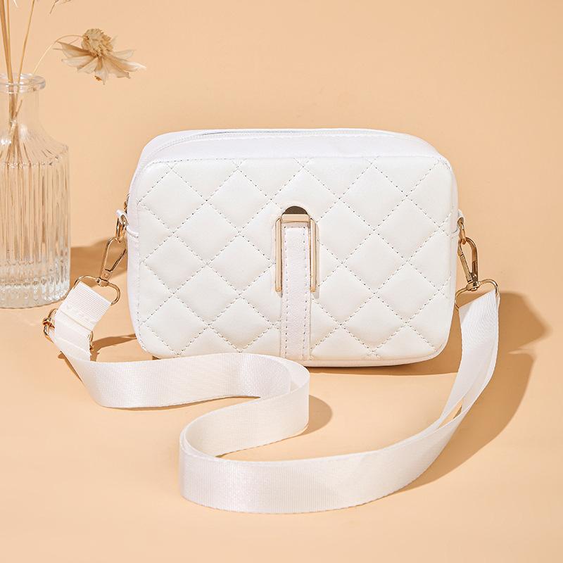 Women's bag new fashion trend camera bag diamond simple shoulder messenger bag one piece