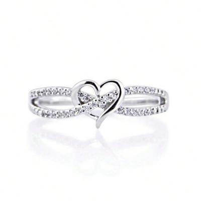 Modischer herzförmiger Ring, einfacher und eleganter Damenring