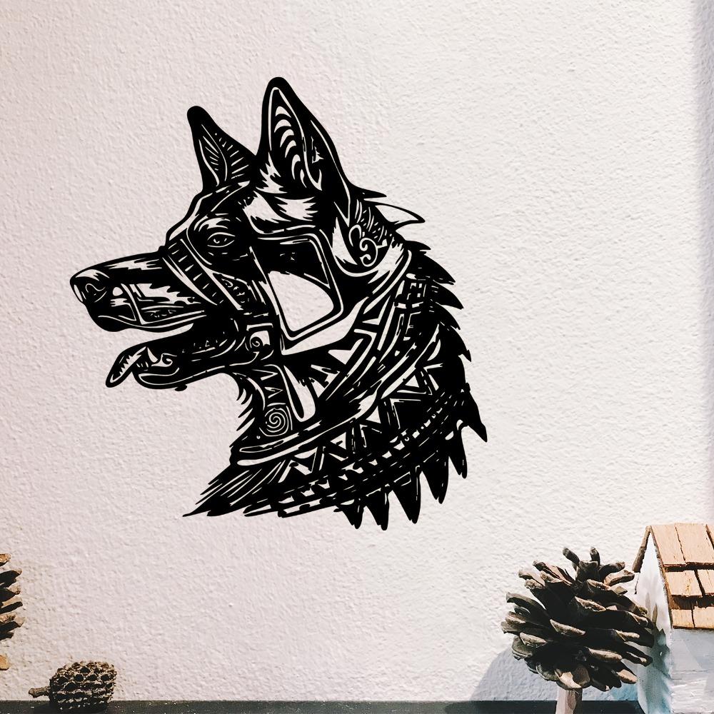 Wolf Head Metal Wall Art, Weather Resistant Sculpture for Outdoor Garden or Indoor Living Room, Wildlife Decor Gift for Halloween New Year