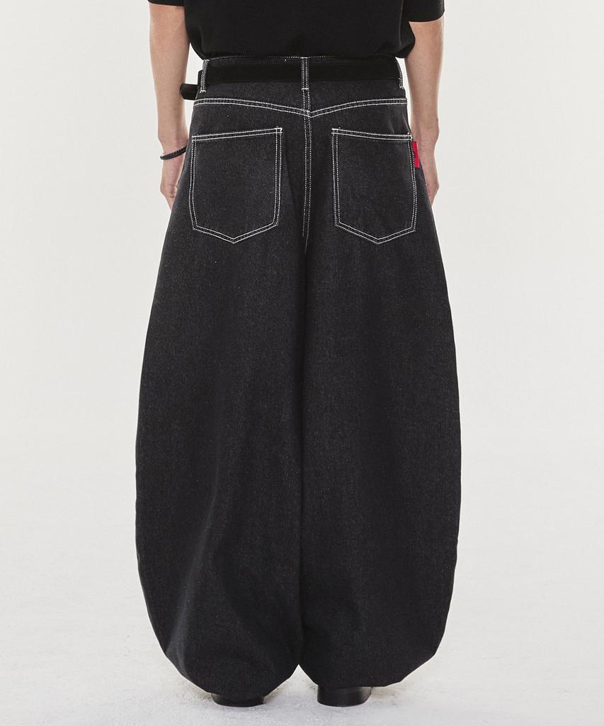Gicheol Light Cotton Balloon Fit Denim Pants (Black)