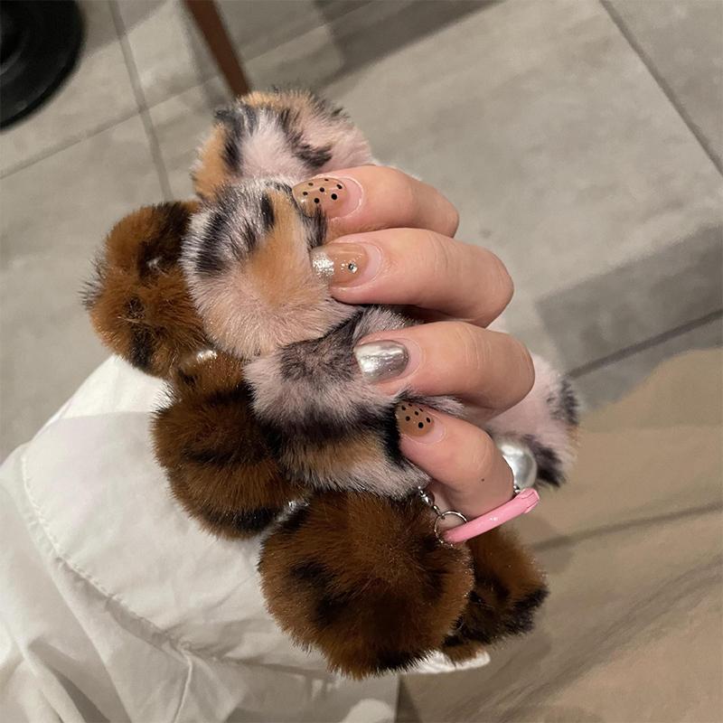 Cute Hairy Leopard Print Mobile Phone Lanyard Wrist Strap Lady Hand-Held Chain Short Anti-Lost Cell Phone Keychain Pendant