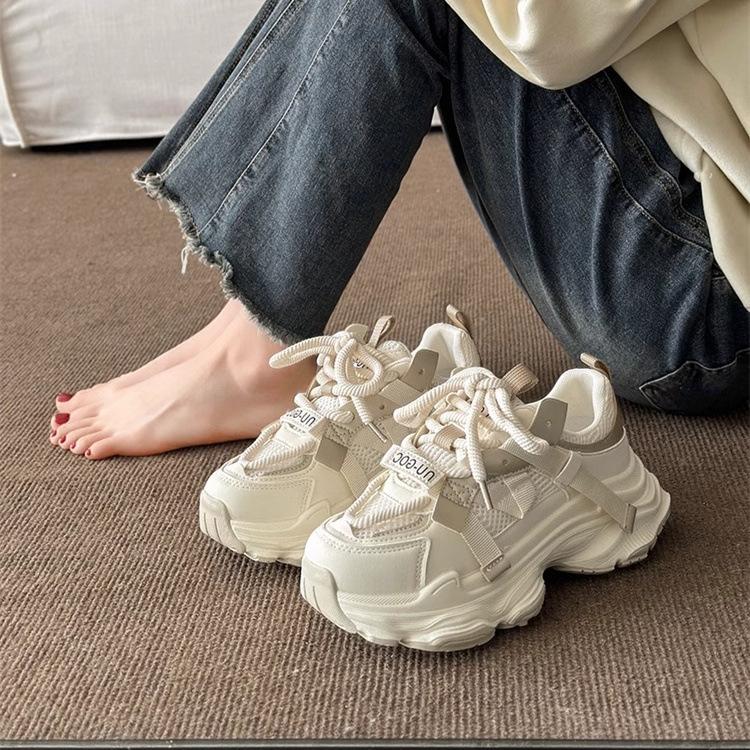 

Обувь женская 2025 новая весна супер огонь жареная улица папины кроссовки женская платформа универсальная спортивная обувь 40