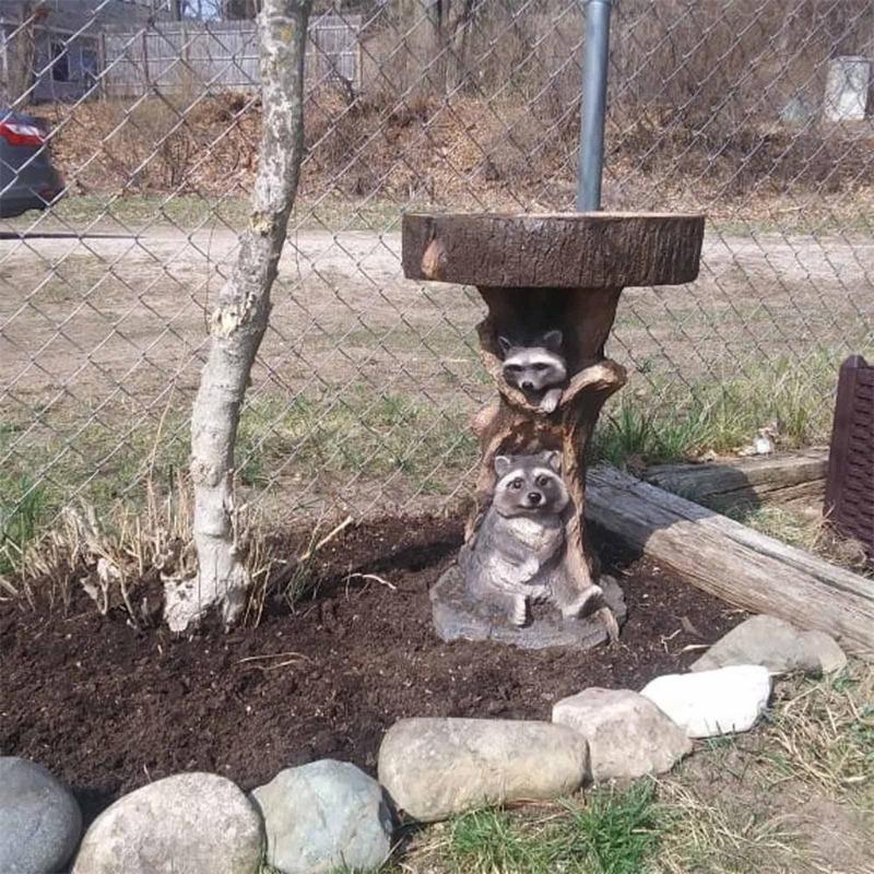 Resin Raccoon Birdbath Polyresin Antique Garden Bird Bath For Home Garden Yard Garden Decoration Outdoor Gardening Yard Decor