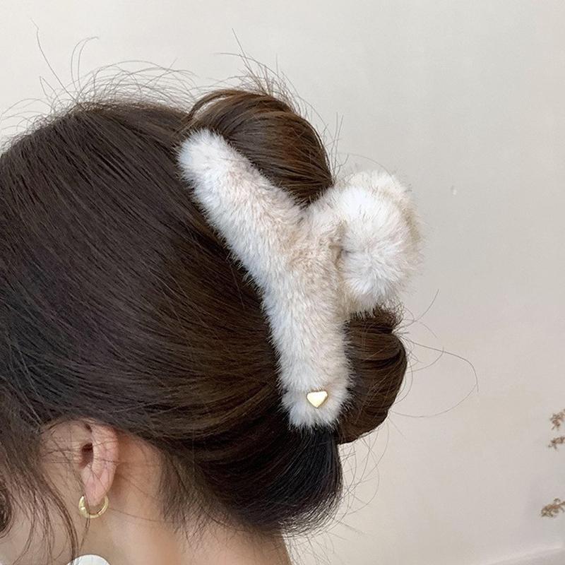 Plush Hair Clip Autumn Winter Woman Hair Accessories Large Shark Clips  Girls Headwear Korean Female Headdress