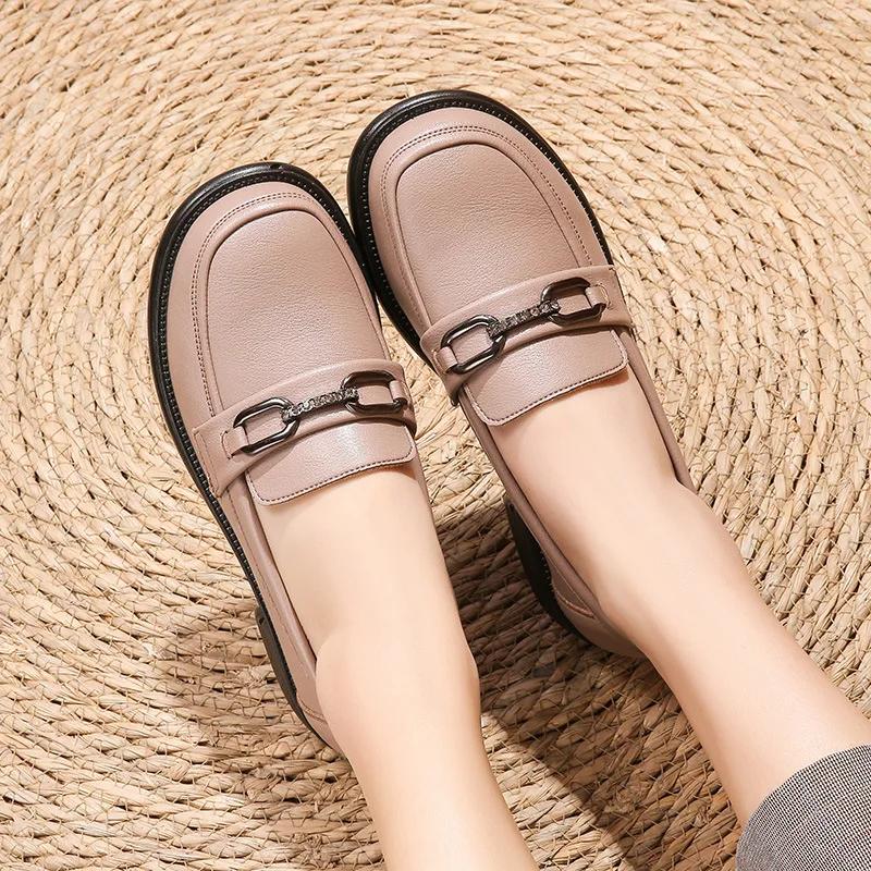 Fashion New Spring and Summer Mother's Shoes Comfortable Flat Shoes for The Elderly Fashionable Soft-soled Leather Women Shoes