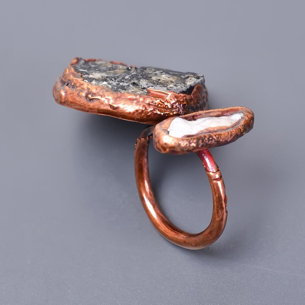 Vente Fête des Sœurs Tourmaline Noire Naturelle Électroformée Cocktail Nouvelle Bague Cuivre V-39