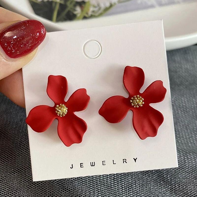 Sweet Red Big Flower Stud Earrings for Women Wedding Party Temperament Jewelry Irregular Petals Floral Earrings Trendy Gift