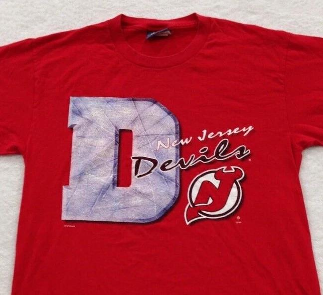 vintage 90s NEW JERSEY DEVILS T-Shirt LARGE nhl ice hockey hip hop M