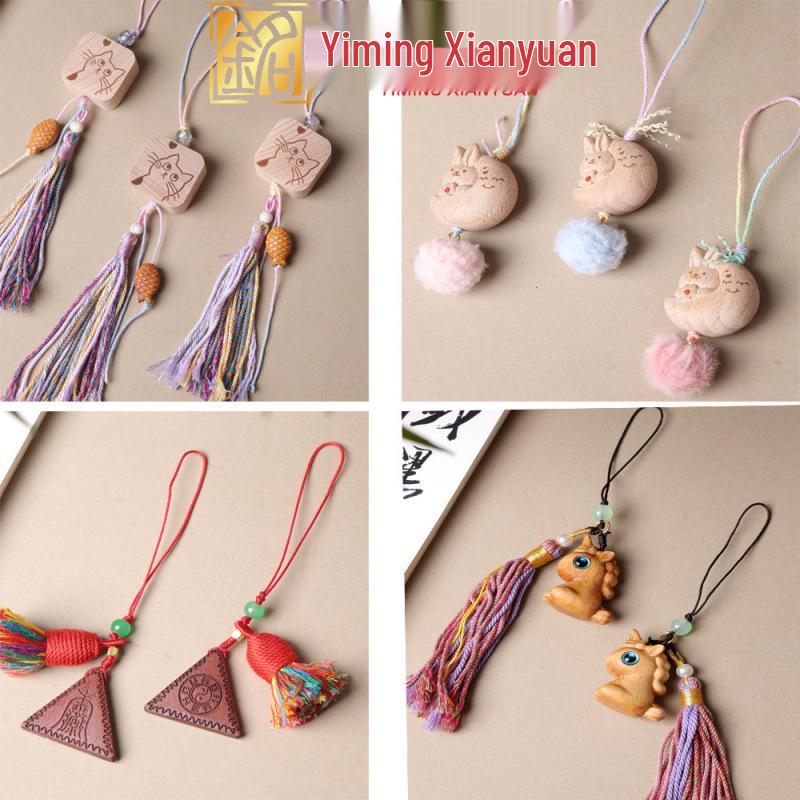 Golden Wood Carved Bow Knot Kitten Cushion Pendant - Blood Cypress Joy Plate Bag Phone Charm