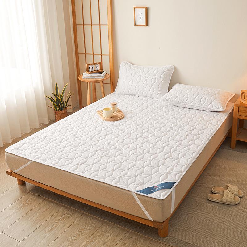Waterproof Quilted Mattress Protector - Non-slip, Dustproof, Urine Barrier Bed Cover