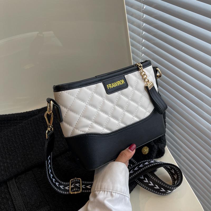 New fashionable and popular contrasting ribbon stray bag versatile shoulder messenger trendy women's bag