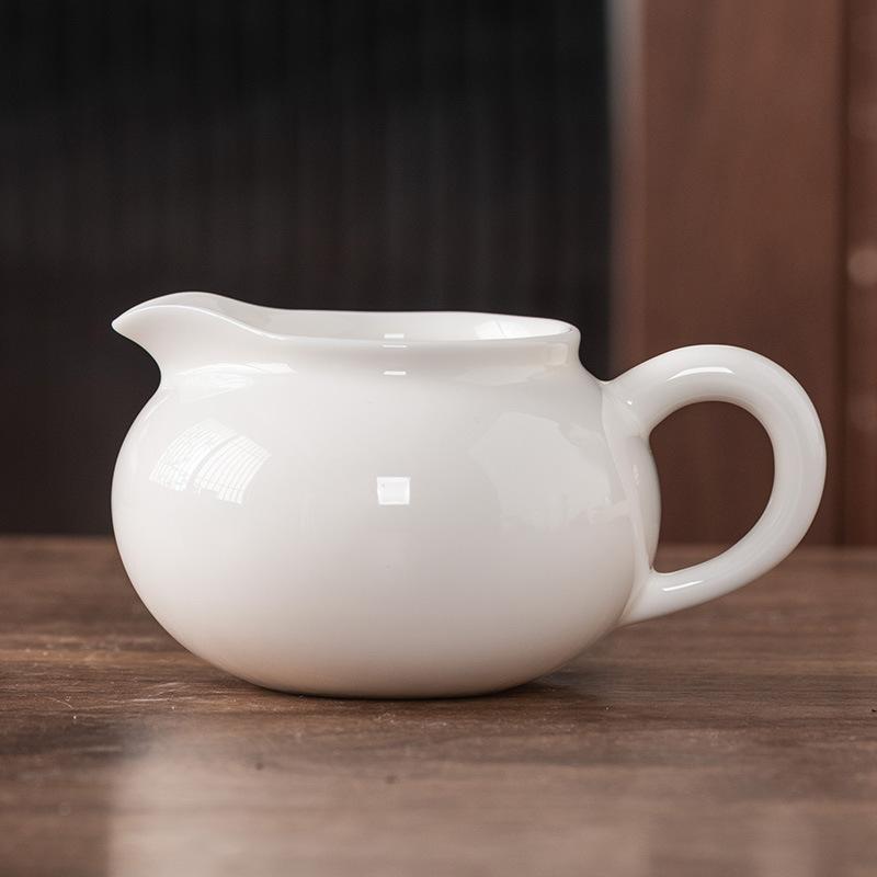 Suet Jade Porcelain Fair Cup White Porcelain Tea Set Tea Set Tea Set Tea Cup Male Cup Filter Tea Leak Tea Sea High-grade Tea Art Accessories