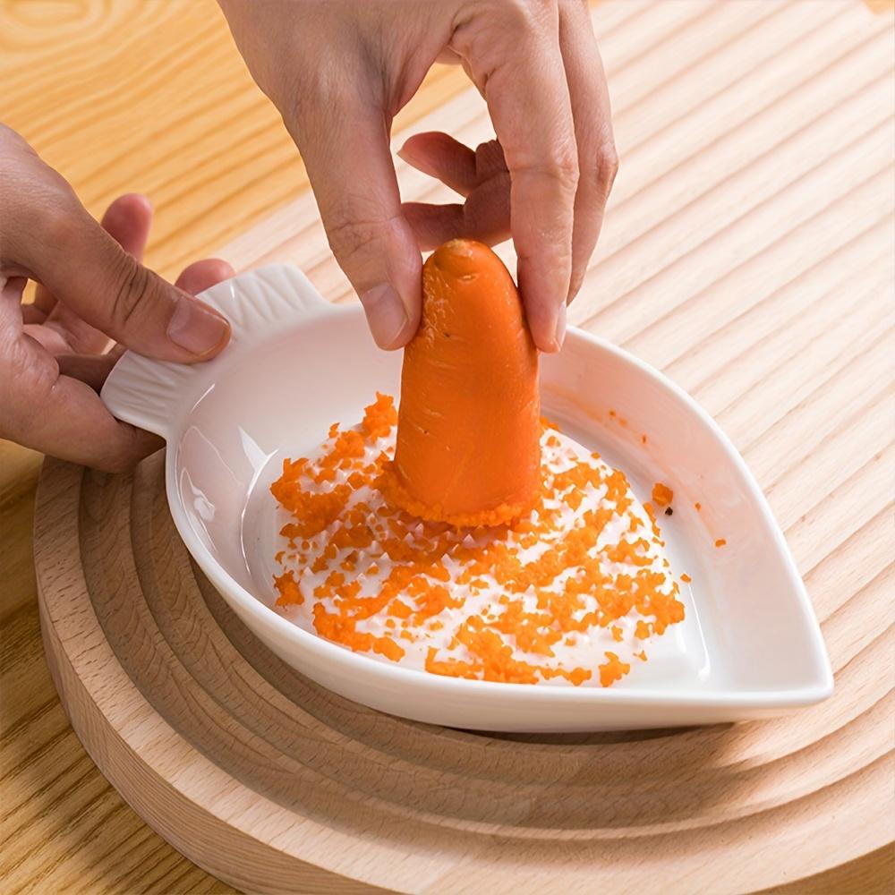 1pc Elegant White Ceramic Manual Grinder with Handle , Handheld Kitchen Tool for Garlic, Ginger, Carrots, and More