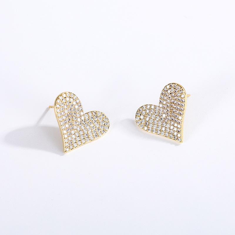 

Micro Inlaid Sweet Heart Earrings Are Fashionable, Elegant, Hypoallergenic, Niche Design, Trendy Earrings золотой
