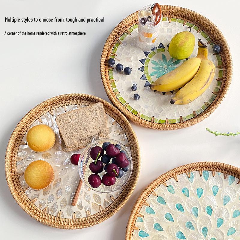 Handmade Rattan Round Light Luxury Tray for Picnic, Fruit, and Candy Storage in the Living Room or Restaurant.