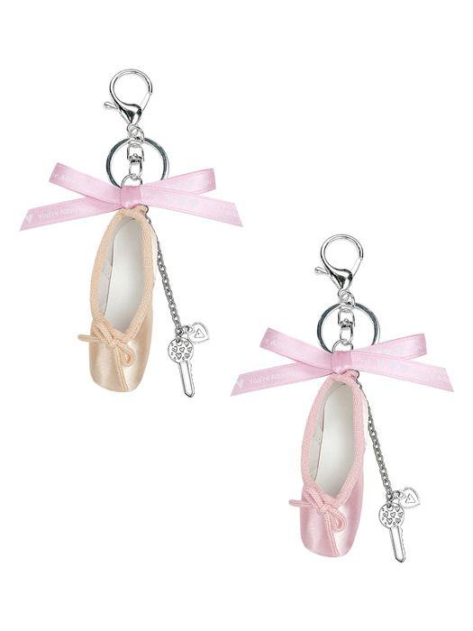 

VVV Ballet Toe Shoes Ribbon Keychain NUDE