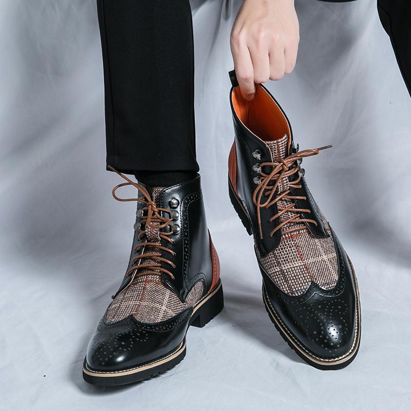 Чоловічі броги мотоциклетні повсякденні черевики до щиколотки картата прошивка індивідуальність демісезонні черевики вінгтіп плаття формальні шкіряні туфлі для смокінга весільні туфлі