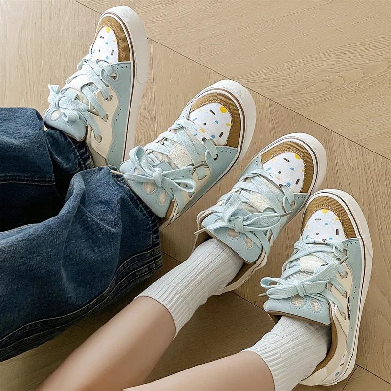 Flat White Shoes for Women 2026 New Trendy and Fashionable Couple Korean Version Versatile Casual Breathable Sports Shoes