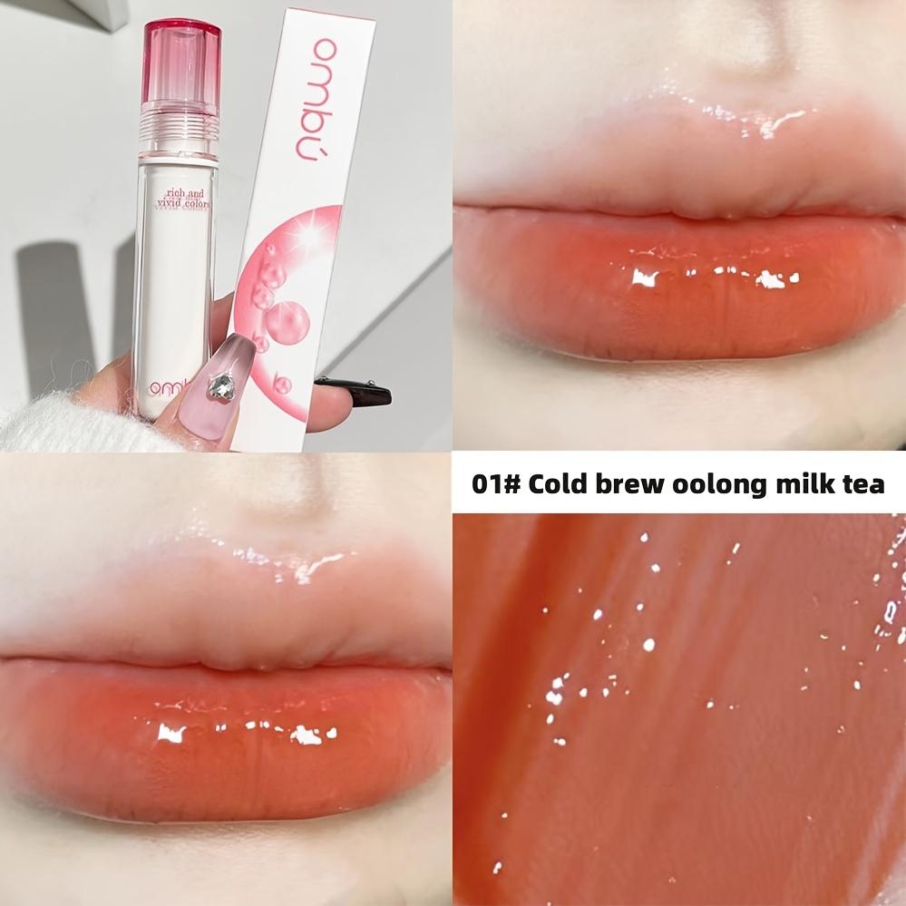 Увлажняющая и стойкая помада-блеск Crystal Shine Mirror Lip Glaze, легко наносится и создает естественный образ