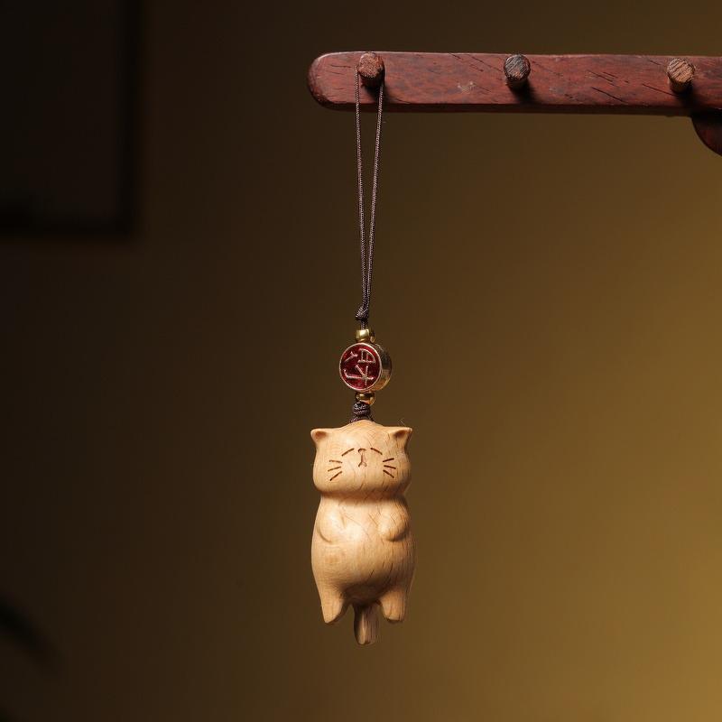 Beech Wood Carved Kitten Pendant - Cute Hanging Ornament & Creative Wooden Accessory