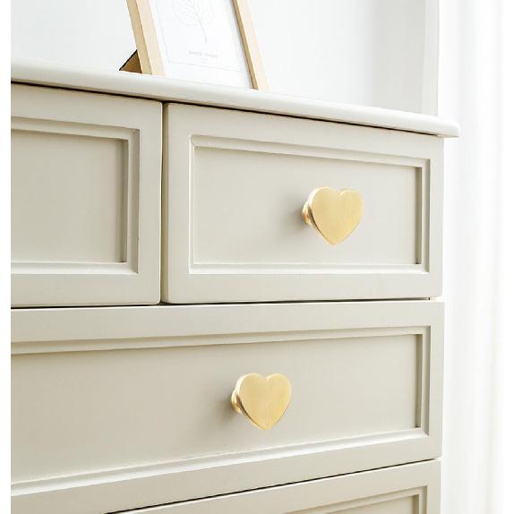 6 Pcs Brass Heart-Shaped Gold Cabinet Knobs, Suitable for Bathroom & Kitchen Drawer Pulls