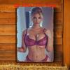 BRAHMIHITA Retro Tiefrotes Bikini-Mädchen Metallblechschild 20x30 cm - Vorgebohrte Wanddekoration für Hausbar Café Man Cave Halloween